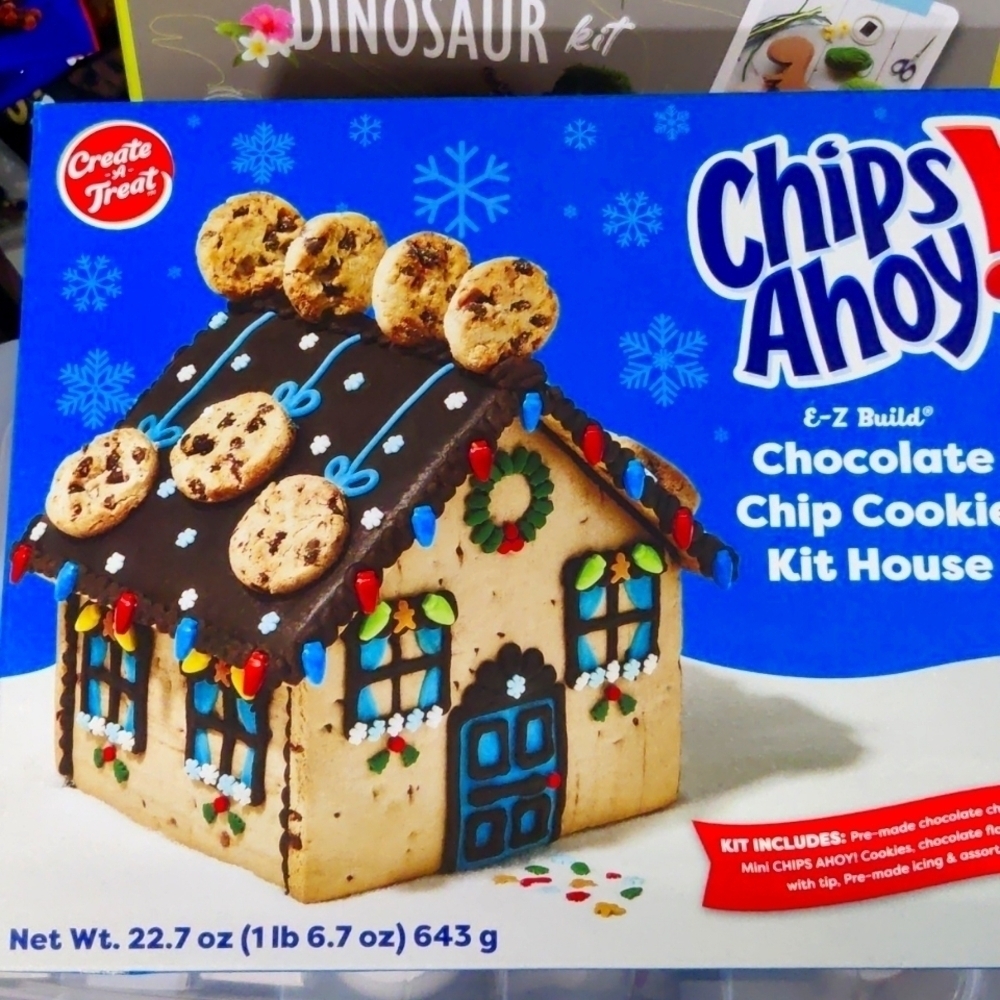Gingerbread Chips Ahoy creative Build Cookie Dream House Kit